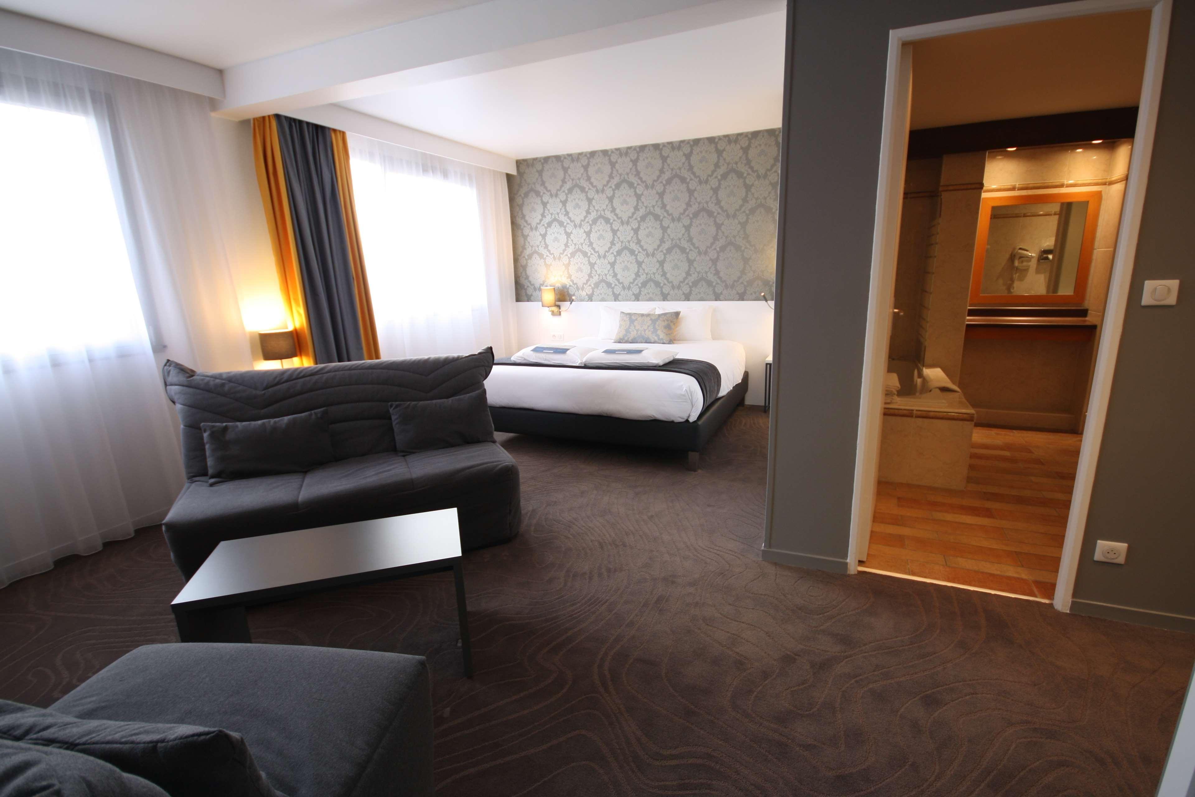 Hotel Kyriad Tours St Pierre Des Corps Gare Saint-Pierre-des-Corps Exterior foto
